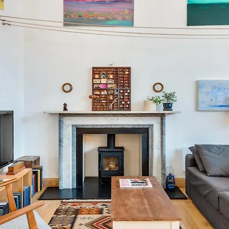 Flat 8 Bishophill Stunning 1-bed Flat Within York's Walls - Pass The Keys York