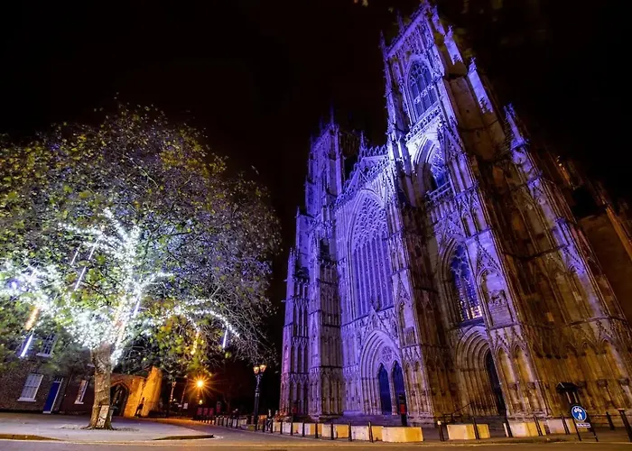 Apartment Flat 8 Bishophill Stunning 1-bed Flat Within York's Walls - Pass The Keys *