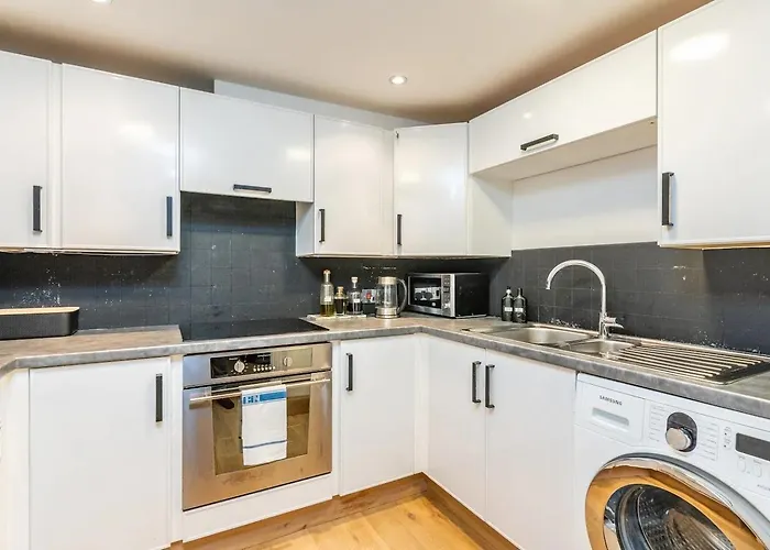 Flat 8 Bishophill Stunning 1-bed Flat Within York's Walls - Pass The Keys Apartment York